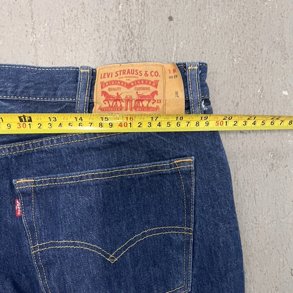Levi's 501 Men's Jeans Medium Wash Blue Denim Levi Strauss‎ & Co Size 42x30